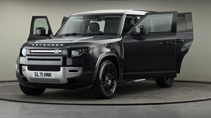 2025 Land Rover Defender 110
