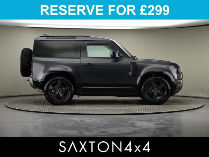 2025 Land Rover Defender 90