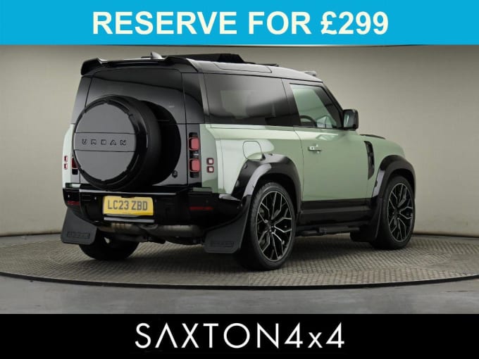 2025 Land Rover Defender 90