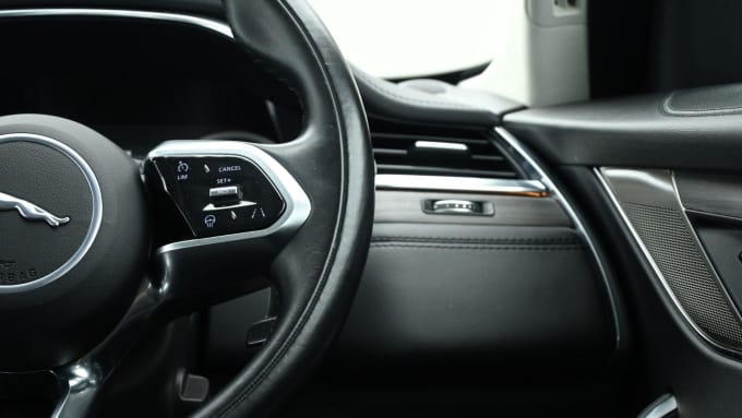 2025 Jaguar F-pace