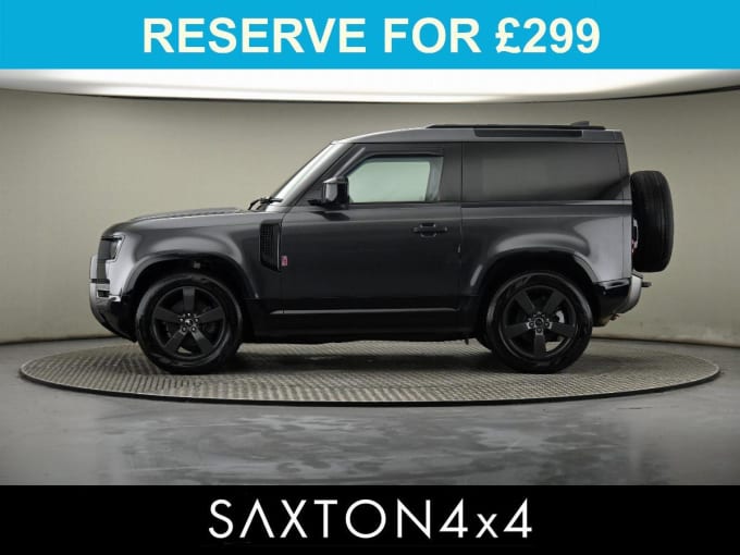2025 Land Rover Defender 90