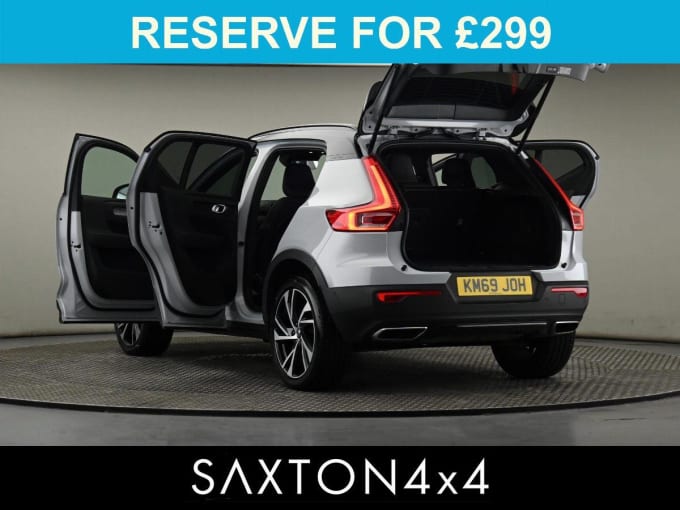 2025 Volvo Xc40