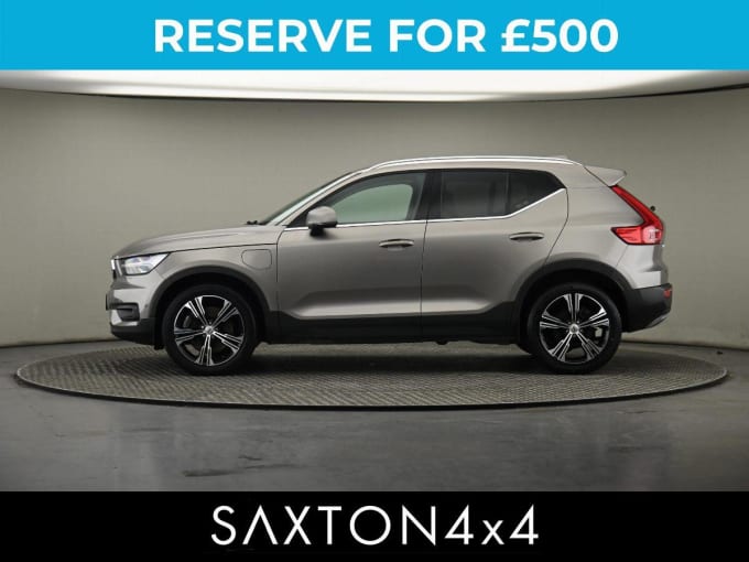 2025 Volvo Xc40