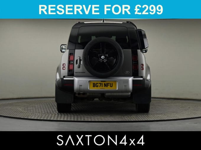 2025 Land Rover Defender 90