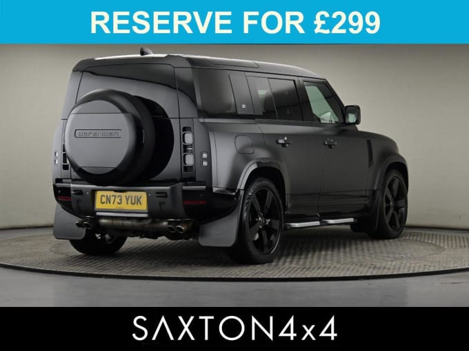 2025 Land Rover Defender 110
