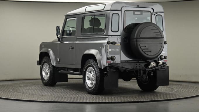 2025 Land Rover Defender 90