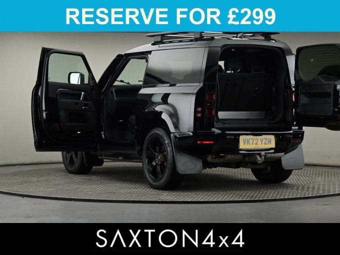2025 Land Rover Defender 90
