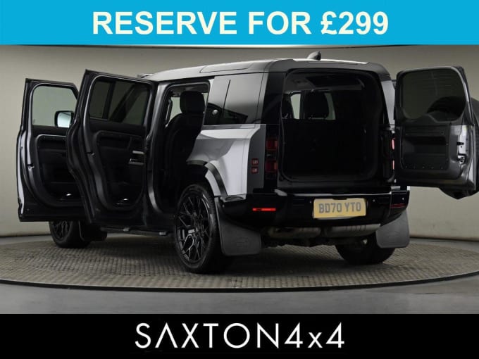 2025 Land Rover Defender 110