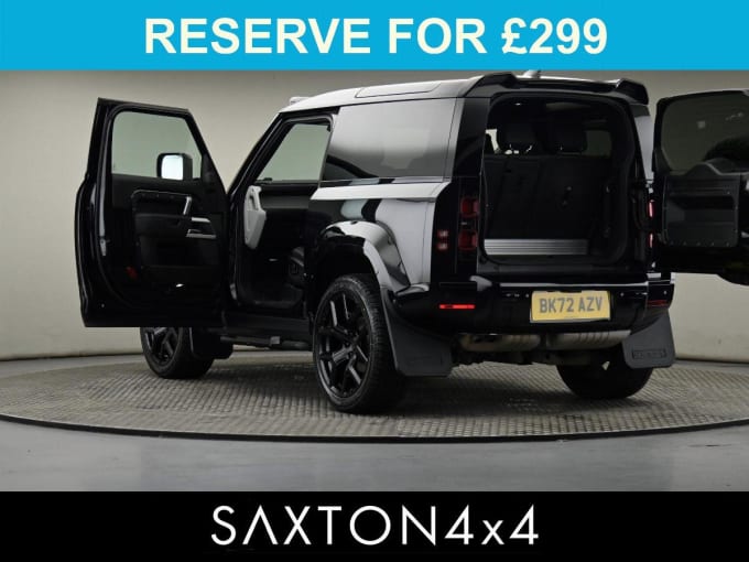 2025 Land Rover Defender 90