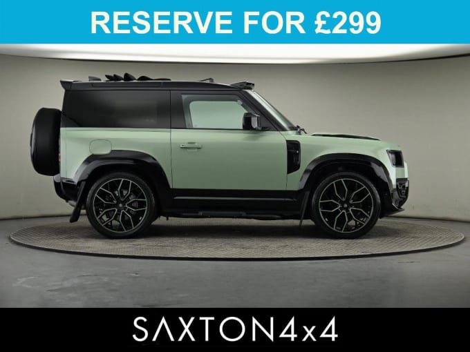 2025 Land Rover Defender 90