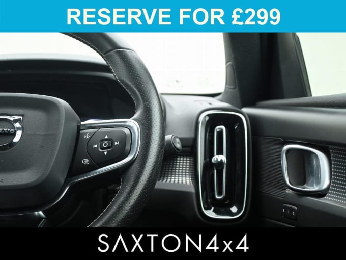2025 Volvo Xc40