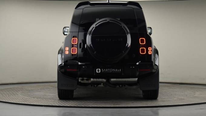 2025 Land Rover Defender 110