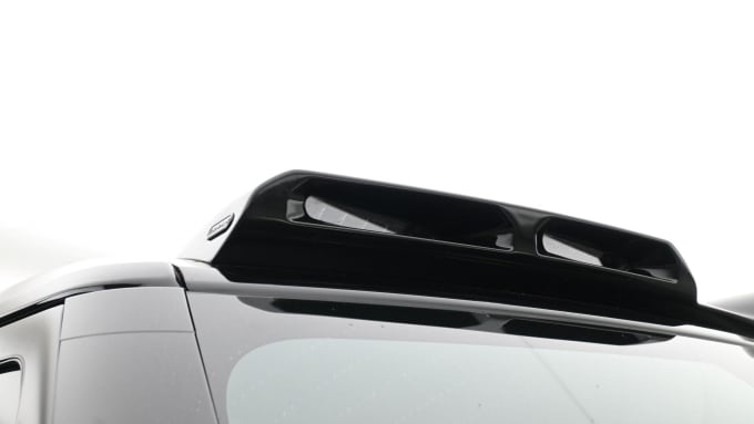 2025 Land Rover Defender 110