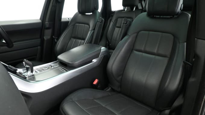 2025 Land Rover Range Rover Sport