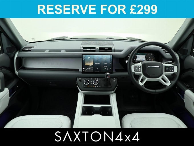 2025 Land Rover Defender 90