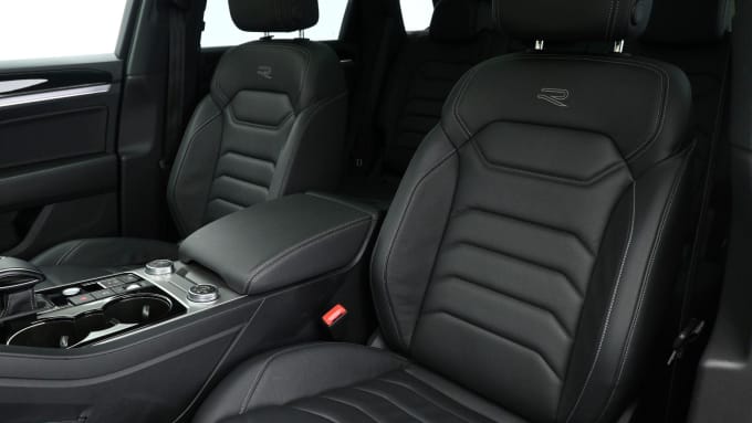 2025 Volkswagen Touareg