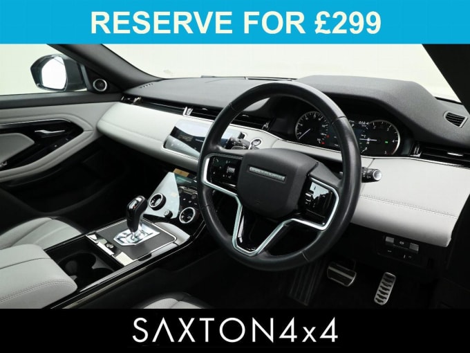 2025 Land Rover Range Rover Evoque