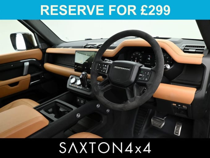 2025 Land Rover Defender 110