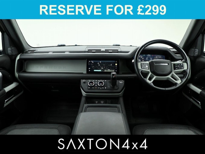 2025 Land Rover Defender 90