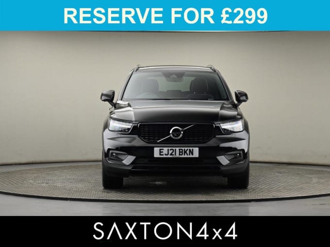 2025 Volvo Xc40