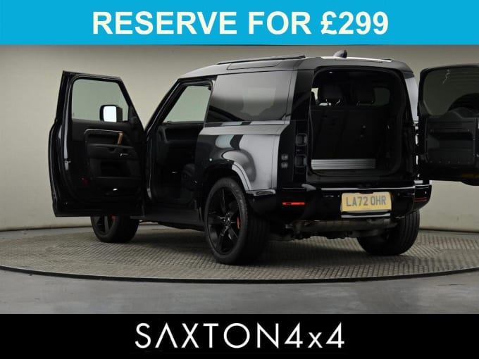 2025 Land Rover Defender 90