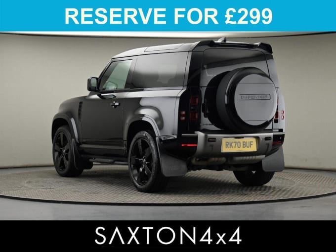 2025 Land Rover Defender 90