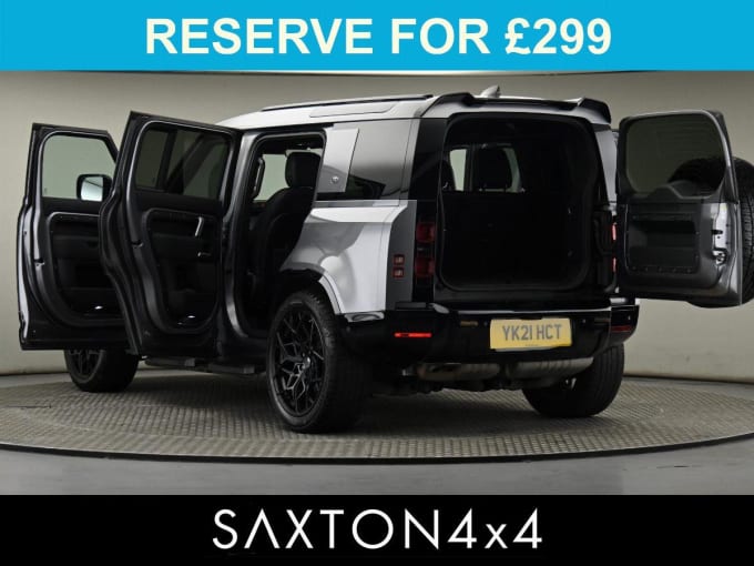 2025 Land Rover Defender 110