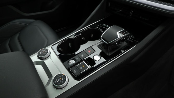 2025 Volkswagen Touareg