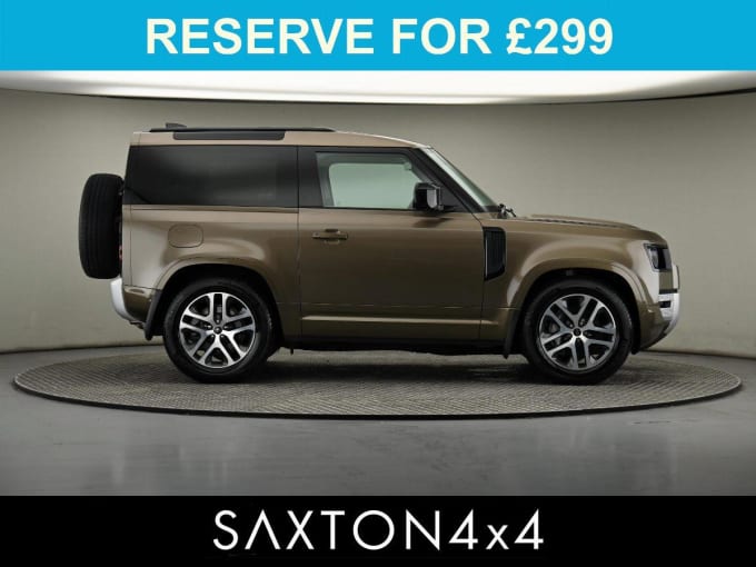 2025 Land Rover Defender 90