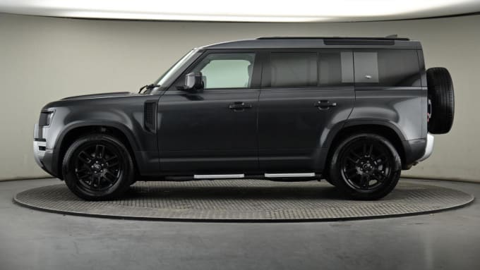 2025 Land Rover Defender 110
