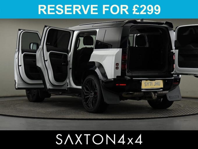 2025 Land Rover Defender 110