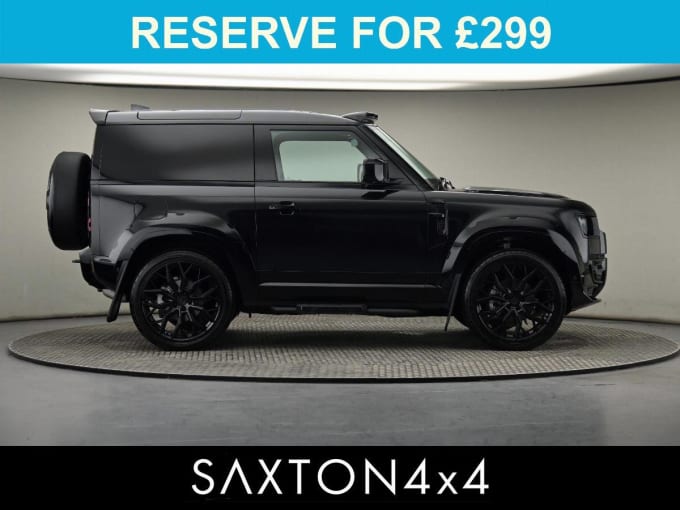 2025 Land Rover Defender 90