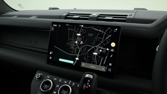 2025 Land Rover Defender 110