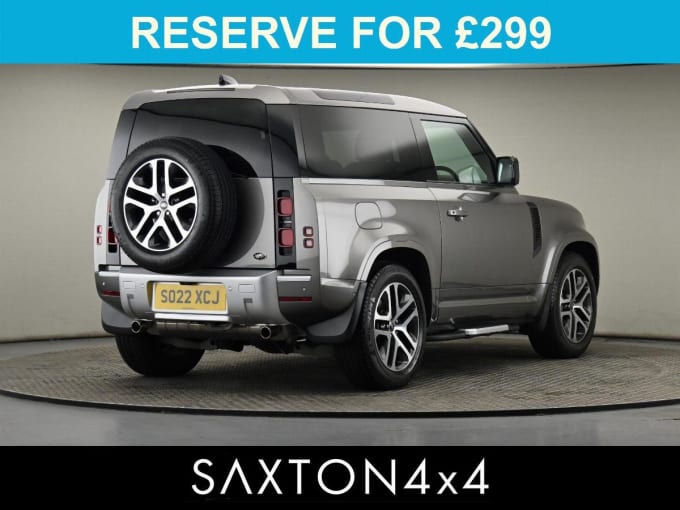 2025 Land Rover Defender 90