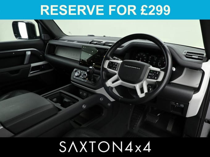 2025 Land Rover Defender 90
