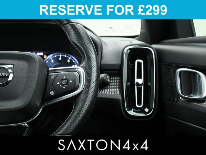 2025 Volvo Xc40