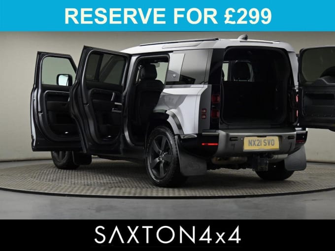 2025 Land Rover Defender 110