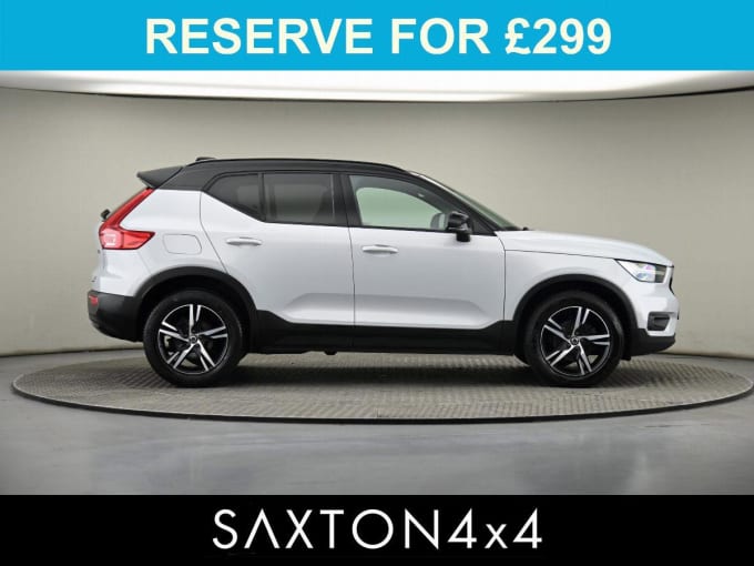 2025 Volvo Xc40