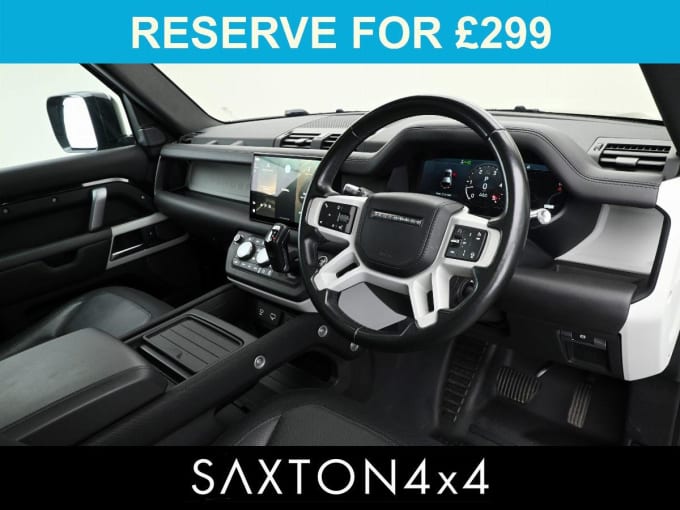 2025 Land Rover Defender 110
