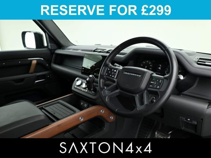 2025 Land Rover Defender 110