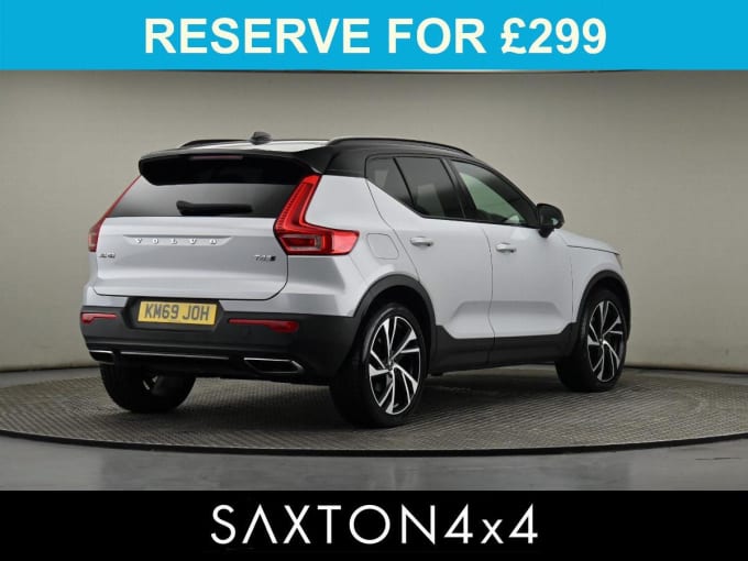 2025 Volvo Xc40