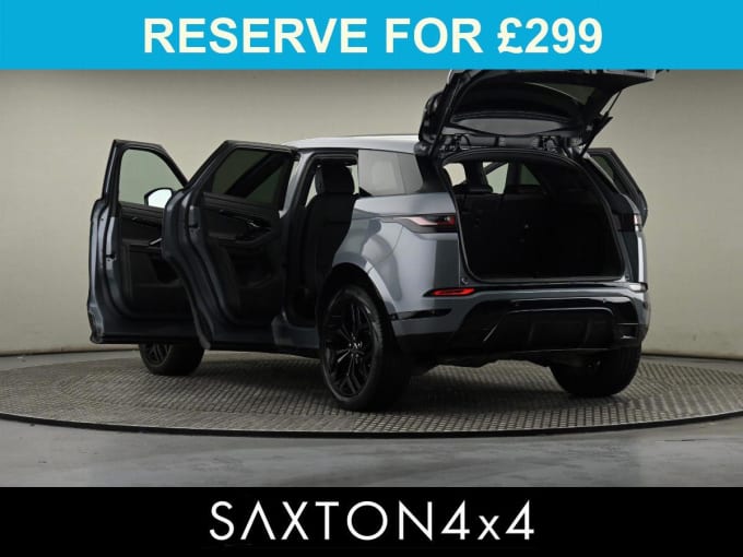 2025 Land Rover Range Rover Evoque