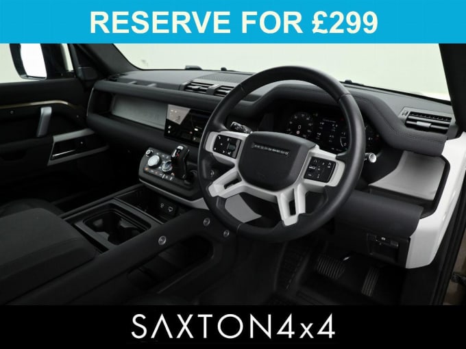 2025 Land Rover Defender 110
