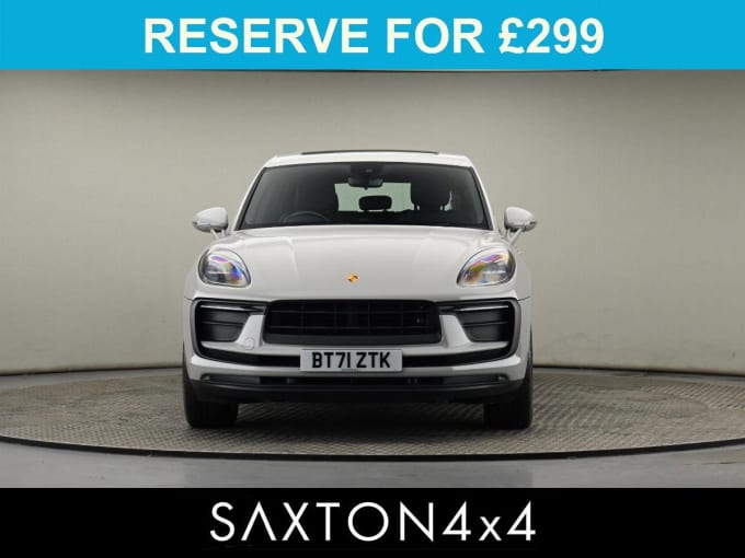 2025 Porsche Macan