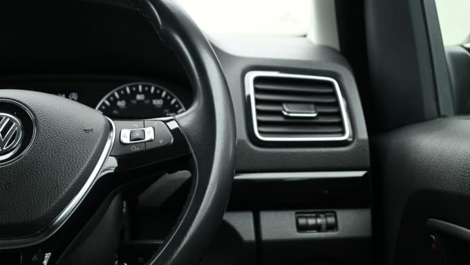 2025 Volkswagen Amarok