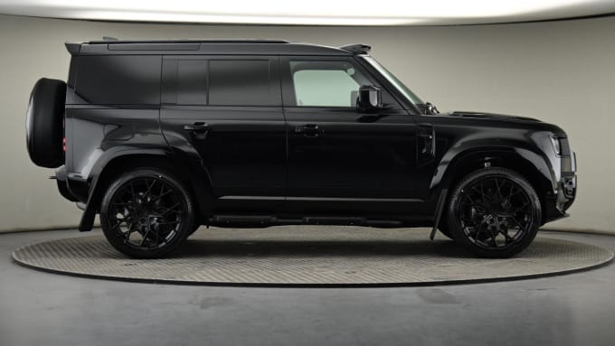 2025 Land Rover Defender 110