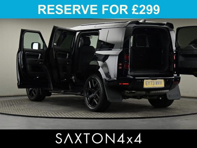 2025 Land Rover Defender 110