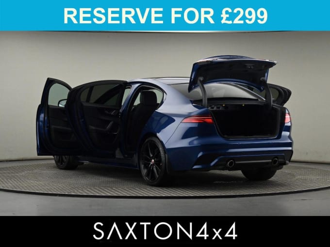 2025 Jaguar Xe