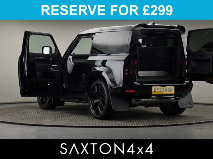2025 Land Rover Defender 90