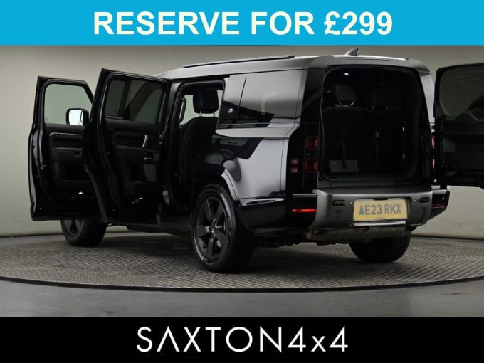 2025 Land Rover Defender 130
